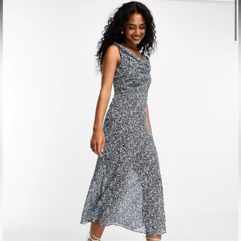 Abercrombie & Fitch Navy and White Floral Midi Dress